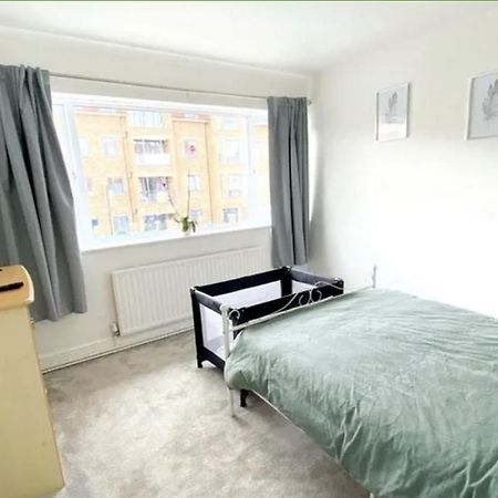 4 Bedroom Property Close To The Harry Potter Studio And Watford Junction Zewnętrze zdjęcie
